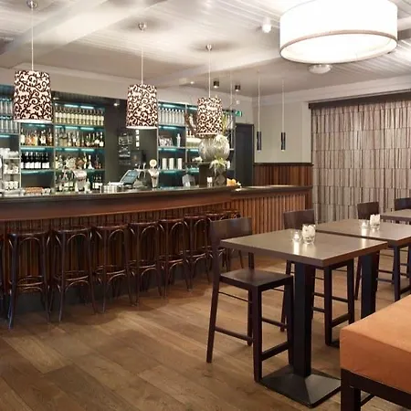 De Koppelpaarden Hotell Dussen